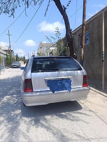 lexus ct 200: Mercedes-Benz C-Class: 2.2 l | 1999 il Universal — 1