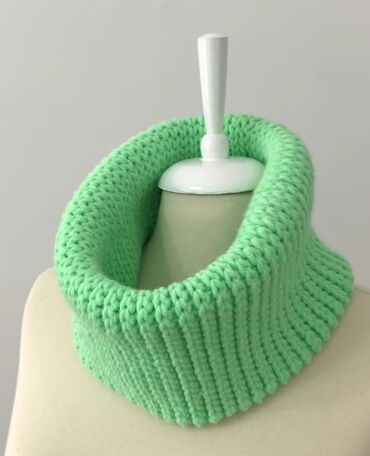 Dəstlər: Əl işi toxunma uşaq geyimləri və aksessuarları. Hər biri sifarişlə — 52