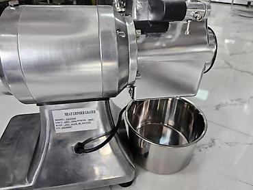 Мясорубки: Ətçəkən Pendir ve Ətçəkən maşın Model: CG22DM Güc 900 watt Volt — 3