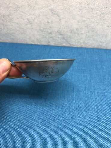 Sikkələr: Antik Latun Nelbeki ve murebbe qabi qiymet 1 eded ucun . 3 eded var — 8