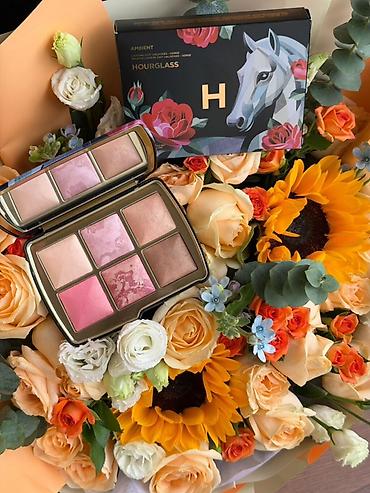 Декор и интерьер: Hourglass Ambient Lighting Edit – лимитированные палетки и набор — 6