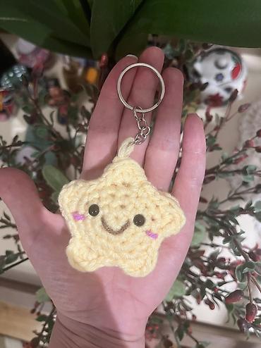 dini hediyyeler: Amigurumi ulduz açarlıq - Material: yumşaq akril sapla əl ilə — 2