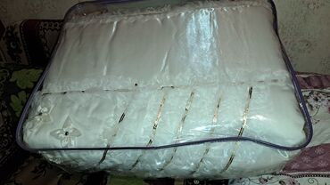 Örtüklər: Yataq üçün Yeni Qaşlı rəng - Ağ Yataq örtüyü, Rayonlara çatdırılma, Ünvandan götürmə — 4