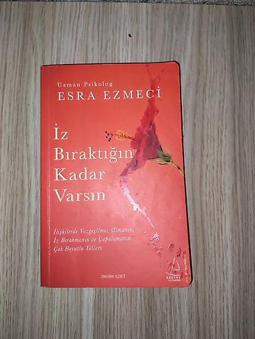 Məhsul: Kitab – “İz Bıraktığın Kadar Varsın” Müəllif: Esra Ezmeci
