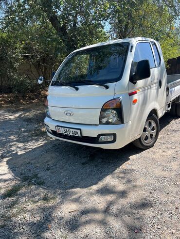 купить маленькую машину недорого: Жеңил жүк ташуучу унаа, Hyundai, Стандарт