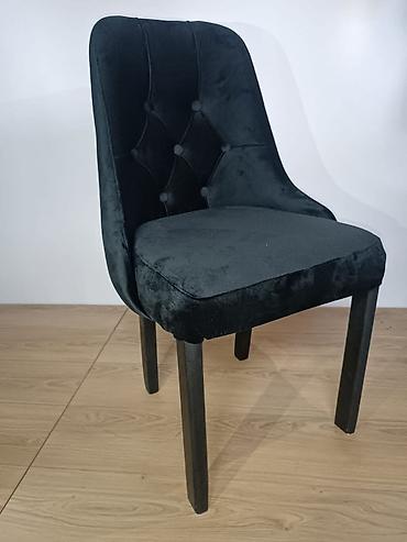 Stolice: Barska/klupska tapacirana stolica – elegantan model sa proštepom i — 19