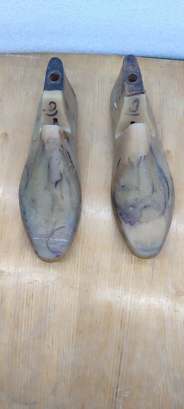 Другое оборудование для производства: Колодка обувная женскаяразмера 39 (24,5 см) с высотой каблука 1,5 — 4