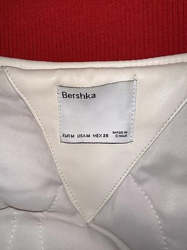 ag kurtka: Bershka, M — 2