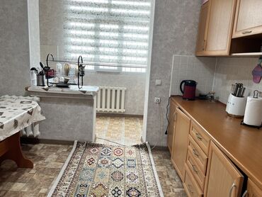 снять квартиру без риэлтора: 2 бөлмө, 52 кв. м, 106-серия, 8 кабат, Евроремонт