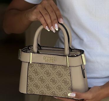 Çantalar: Guess mini əl çantası Brandluxdan 70’e alinib hec ishlenmeuib! — 1