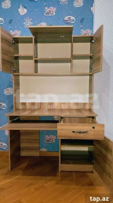 çekmeceli plastik sandıqlar: Yazı masası, İşlənmiş, Açılan, Dördbucaq masa, Azərbaycan