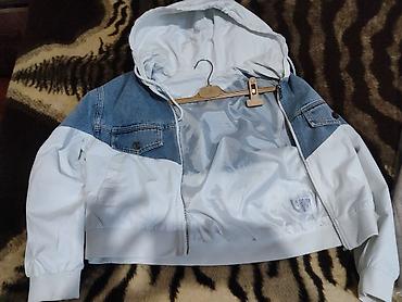 gödəkcə modelləri: Yüngül qadın gödəkçəsi – qarışıq materiallı (denim + parça) dizayn - — 1