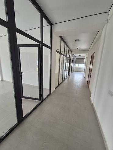 круглый: Продажа офисов 216 м², С ремонтом, Бизнес центр, 8 этаж — 4
