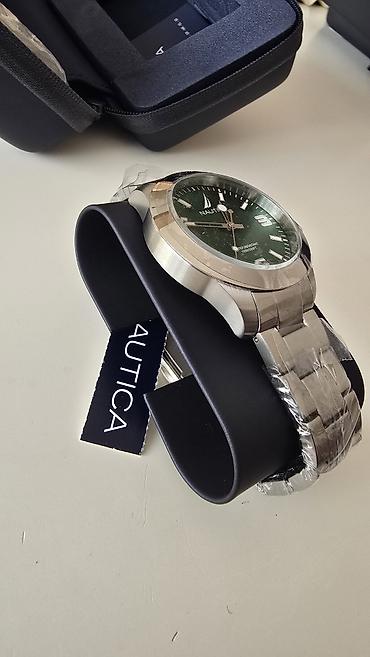tisot sat: Nautica muški ručni sat – sportsko‑elegantni model sa zelenim — 4