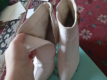 Туфли: Женская обувь — 2 пары 1) Лодочки ярко‑оранжевые с острым мыском - — 3