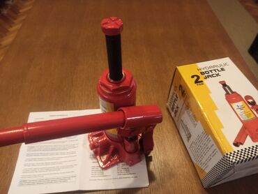 Alati za automobile: Nova, nikad upotrebljena hidraulična dizalica od 2t. (Kupljena za na lalafo.rs — 7 Alati za automobile: Nova, nikad upotrebljena hidraulična dizalica od 2t. (Kupljena za — 7