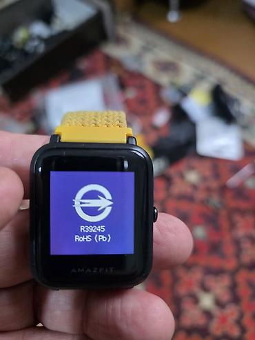 Amazfit: Amazfit Bip (модель A1608) — умные часы с квадратным дисплеем и жёлтым — 7