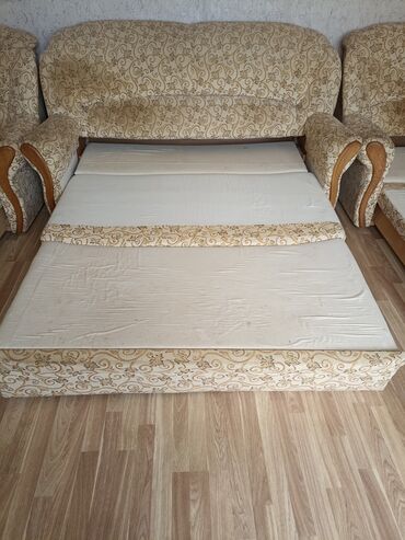 Divan və kreslo dəstləri: Klassik divan, Divan — 18