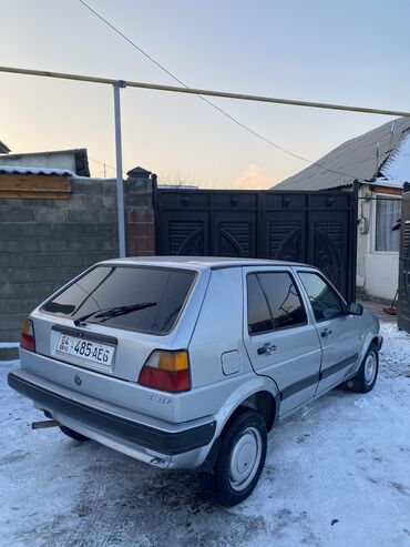 Volkswagen: Volkswagen Golf: 1988 г., 1.6 л, Механика, Бензин, Хэтчбэк