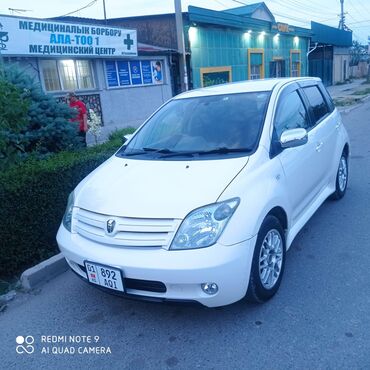 Toyota: Toyota ist: 2005 г., 1.5 л, Автомат, Бензин, Хэтчбэк