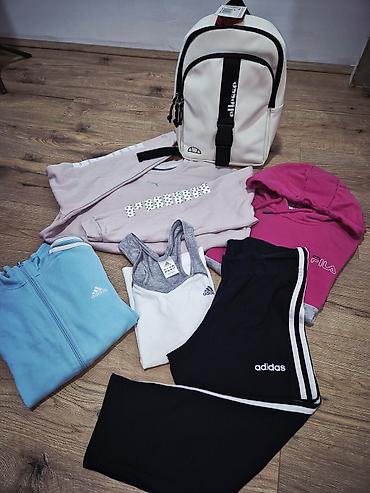 pull and bear kengur: Original duksevi po komadu 600 din majica 500 din ranac 2000 din — 1