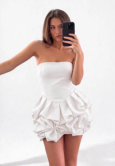 maxers nova kolekcija: Koktel mini haljina bez bretela sa skulpturalnim naborima - Model — 3