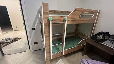 двухъярусная кровать: Двухъярусная детская кровать, Б/у, ЛДСП, цвет - Коричневый — 6