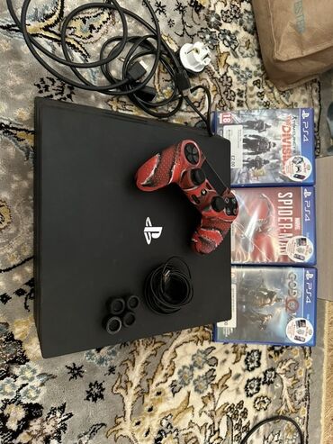 сколько стоит сони плейстейшен 4: Игровая приставка Sony PlayStation 4 Pro черного цвета, модель
