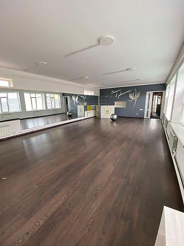 Аренда офисов: Аренда офисов, 121 м², С отдельной кухней, 1 линия, С отдельным входом — 2