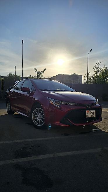 auris: Toyota Corolla: 2019 г., 2 л, Вариатор, Бензин, Хэтчбэк — 1