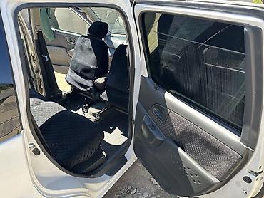 Toyota: Toyota Funcargo: 2003 г., 1.3 л, Автомат, Бензин, Хэтчбэк — 11