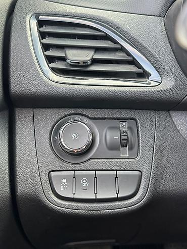 парктронник: Chevrolet Spark: 2018 г., 1 л, Автомат, Бензин, Хэтчбэк — 8