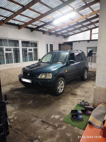 срочно срочно продам машину: Honda CR-V: 1998 г., 2 л, Механика, Бензин, Внедорожник