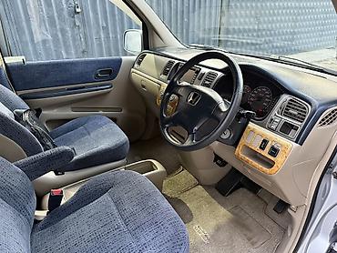 Honda: Honda Stepwgn: 2002 г., Бензин — 11