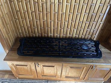 land rover velosiped: Land Rover ön radiator barmaqlığı - Orijinal Land Rover emblemi ilə — 4