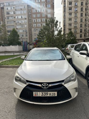 боковой грабиль: Toyota Camry: 2017 г., 2.5 л, Автомат, Бензин, Седан