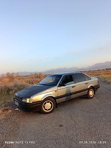 мазда 323 1990: Volkswagen Passat: 1990 г., 1.8 л, Механика, Газ, Седан — 2