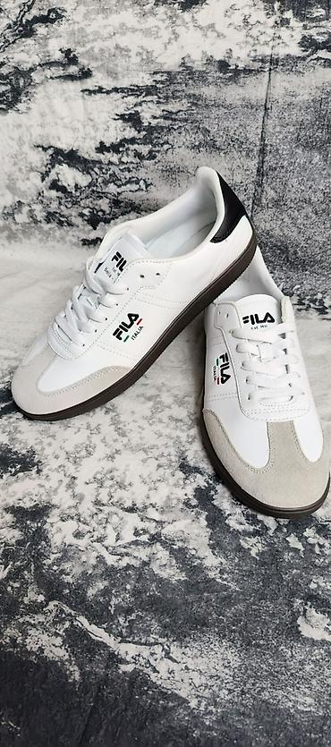кроссовки: Кожаные кроссовки Итальянского бренда FILA . Размер 43 — 2
