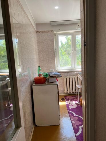 продаю квартиру итальянский квартал: 1 бөлмө, 32 кв. м, 104-серия, 4 кабат, Косметикалык ремонт