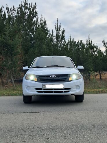 vaz 2106 avtomobil: ВАЗ (ЛАДА) Granta: 1.6 л | 2013 г. 200000 км Седан