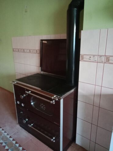 stolice i stolovi krusevac: Пећ за централно грејање. Кориштена једну зиму