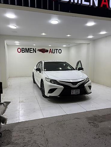 sliv pantera: Toyota Camry: 2018 г., 2.5 л, Автомат, Бензин, Седан — 2