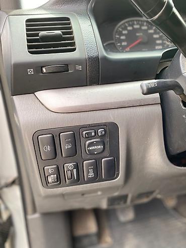 танден: Toyota Land Cruiser: 2003 г., 0.3 л, Механика, Дизель, Внедорожник — 7