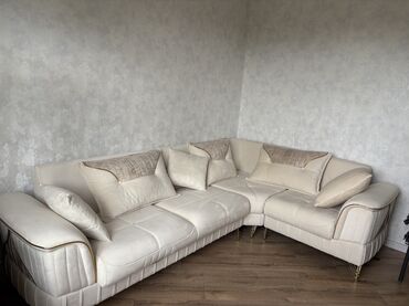 otag qapi: Künc divan, Açılan, Bazalı, Parça, Çatdırılma yoxdur