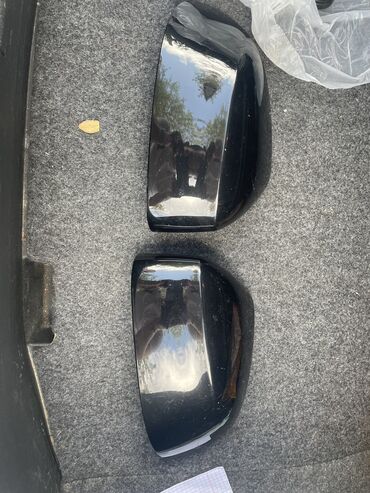 Другие детали кузова: Продам накладки на боковые зеркала черного цвета BMW F15 В хорошем