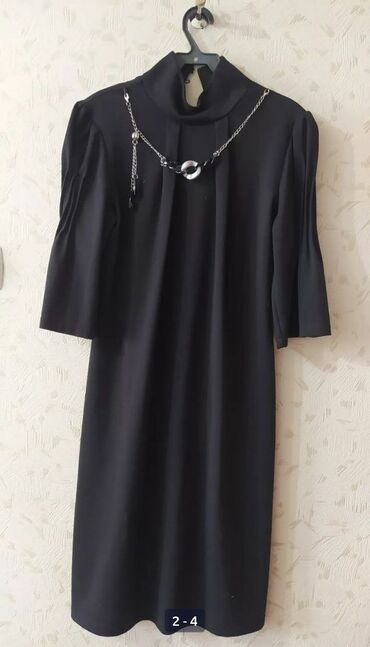 Женская одежда: Вечернее платье, Классическое, Средняя модель, С рукавами, XL (EU 42)