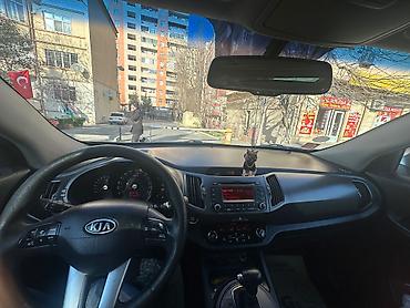 Kia: Kia Sportage: 2 l | 2011 il Universal — 11