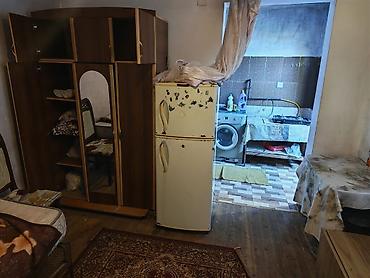 Mehdiabad qarabağ şadlıq evinin arxası bir otaq kiraye verilir KAMUNAL — 1
