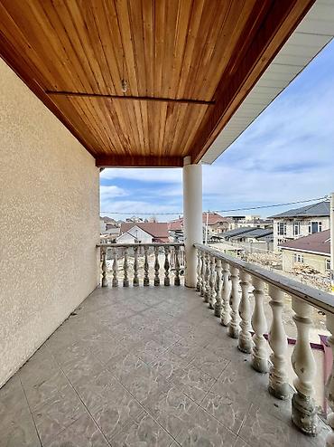 Продажа коттеджей и домов: 🏡 Продаётся дом 📍Локация: район Киргизии 1 ул. Он Арча 17 — 6
