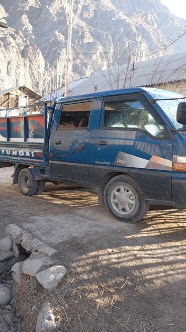 Hyundai: Hyundai Porter: 2000 г., 2.5 л, Механика, Дизель
